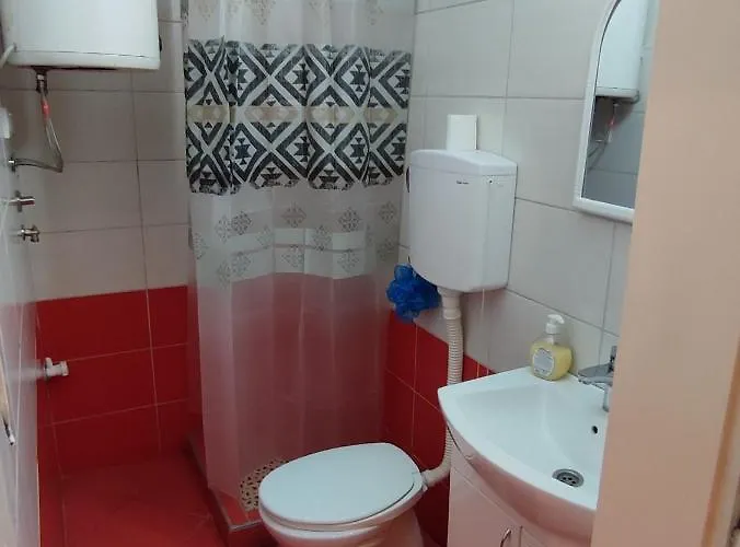 Apartman Una דירה